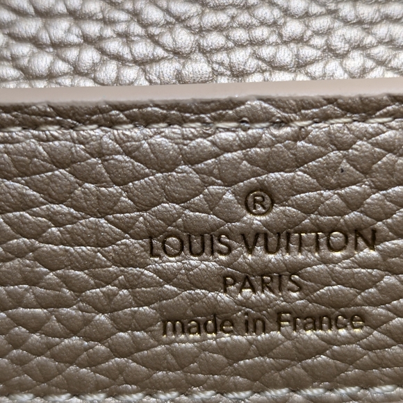 LV Capucines Nano Flower Crown: Special Edition - Picture 8 of 14